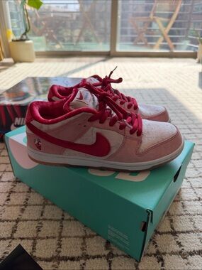 Nike Low-Top Sneakers in Pink and Crimson Suede